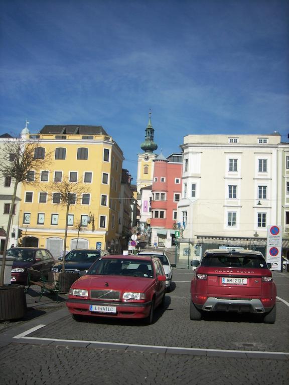 Garconniere Im Ehemaligen Hotel Austria Gmunden Bagian luar foto