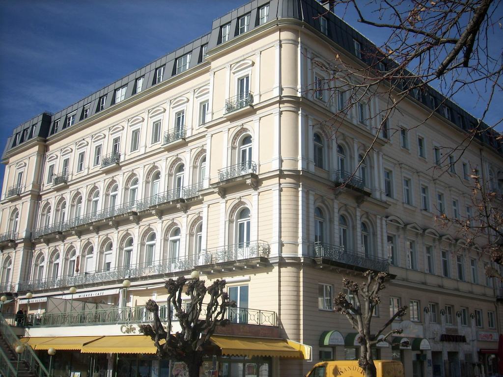 Garconniere Im Ehemaligen Hotel Austria Gmunden Bagian luar foto