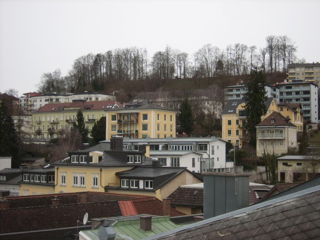 Garconniere Im Ehemaligen Hotel Austria Gmunden Bagian luar foto